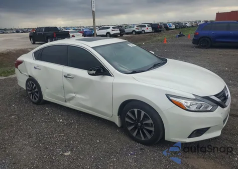 2018 Nissan Altima 2.5 z USA, uszkodzony, nr VIN 1N4AL3AP4JC182722